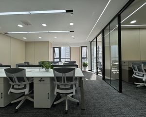 益州大道【哥谭】单价8300元/标准写字楼/精装小户型