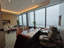 高区豪装500方 6隔间 整层可分割 一线江景 业主直租