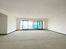 渝北区 华侨城嘉陵江天 江景大平层 278平 360万带走!