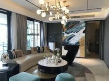 和越府 中高楼层 南向四房 业主急售 可谈价 送物业 送家电