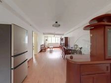 此房满五,视野宽阔,采光充足。