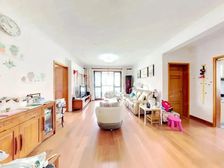 徐汇内环,西边套全明2房,北望日月光,南瞰滨江