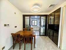 盛世荟庭精装修三房,工商外国语和二中,高品质次新房,有钥匙!