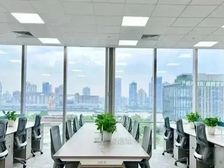 三元桥精装200平丨全套家具双面采光丨楼下地铁站车位充足南向