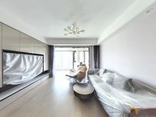 降价急售 坐北朝南,端正大四房,全天太阳,环境优美自带金装