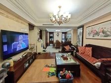 绿地景汇佳苑 豪装 大平层 1梯1户 采光好 次新小区 !