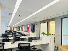 番禺万博丨高层1000方 带家具 全新装修 写字楼 奥园广场