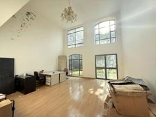 占地800平独栋,都市路无竞品!8米挑空客厅 采光好