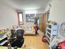 电梯房 近地铁100 带产权车位 临近医院 近万达广场