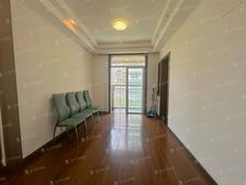 交通便捷 中间楼层 临地铁 环境优美 商圈成熟 满五