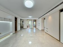 整栋只有6户的电梯洋房,低密奢居典范诚售。