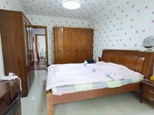 方便停车,自住装修干净清爽,诚意出售