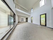 世茂九溪墅 444.3平6居399万 南北向毛坯 视野无遮挡