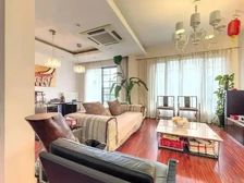 周浦18号地铁口! 低总价别墅 采光好 精装修 诚售!