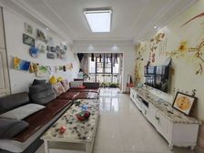 绿地玫瑰城 南北通透,采光好 装修好,环镜优美 视野好,诚心