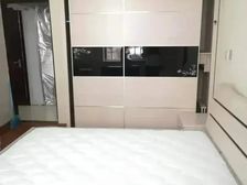 天山老二村排学校东边、小户型独门独户