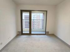 次新小区 购物方便 产权清晰 交通便捷 有电梯 得房率高