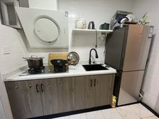 人和接指彪房+精装修+拎包入住