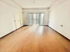 联发万科海上明月四房 带两个车位精装修户型端正南北通透