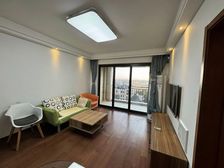 近滴水湖 商业配套很齐全 房东诚心出售 好楼层 采光好1