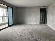 联泰天禧 4室2厅3卫 毛坯 420万元