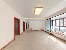 亏本35万卖 绿地悦公馆花园真洋房 横厅大四居 业主诚售