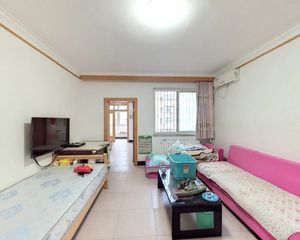 房产老兵推荐,郝庄家园西区很不错的两居室,看房方便,价格我聊