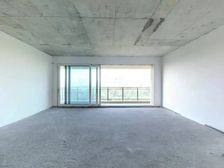 南天名苑非常正气,楼层好、采光佳,让您居住非常舒适!