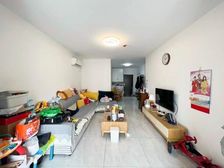 带车位 交通便捷 朝南 电梯房 购物方便 近地铁 楼龄新