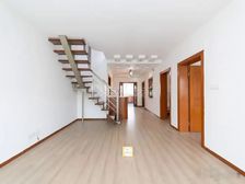 买一次附带一层,诚心出售,看房提前预约,带露台,南北通透