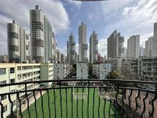 房东急售!低于市场价100万 03年品质小区 一梯两户次顶楼