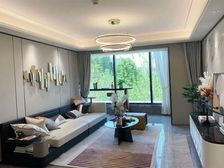 公用瑞马观湖 3室2厅2卫 毛坯 131万元 120平米