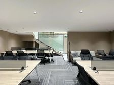 招商直租 免中芥费 燕塘地铁口 复式创意园 全新装修 可拎包