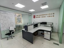 君威财富中心100平精装修带家具