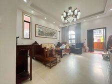 奥园观澜誉峰边位别墅 门前可停5部车 三面采光大花园急售