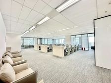 开发商直租·7隔间50卡位格局丨地标超甲·适集团选址·金融城