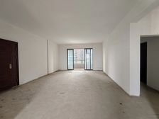 哇!250W得218平5房大平层!,带一个保姆套间!