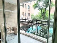 徐家汇板式南北通三房,小高层带电梯,一梯两户,豪华装修带车位