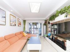 招商依云华苑 110.03平3居 南东向精装修 安静不临街