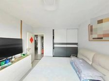 位于保德路电梯房 采光很好 通风好 户型正气 精装修 便利