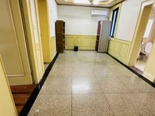 繁华地段 临地铁 210好谈有固定车位,带双阳台 价格好谈