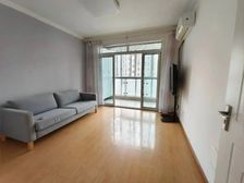 新挂牌实房实拍,中心位置大两房可改三房,南北通透双阳台