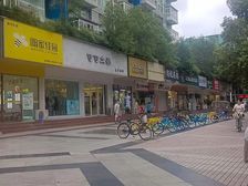 花园小区1楼临街双门面99平服装店年租8.5万售178万