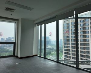 天府一街超甲写字楼 精装出售 低于原价6000 紧邻贵溪公园
