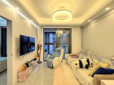 新上精装两房,已满五年,楼层好,开阔视野,配套完善