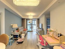 紧靠莘庄CBD,业主40万重新装修保养好,人车分离