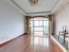 莘庄主流地段,南北大三房,小Z低价三房,龙之梦旁。