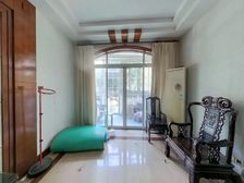 闵行中心医院400 商超丰富 近地铁 带 诚意