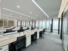 低价急租,Ucc全新豪装拎包办公,双面采光,高层