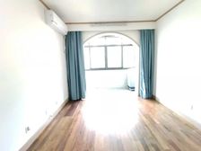 95年一梯两户,两南一北,接受一年付款,可免责,可以提前入住